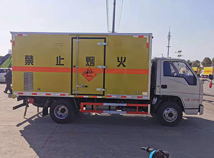 石景山爆破器材运输车技术升级与安全合规新趋势