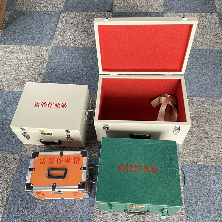 石景山爆破工程作业箱如何选择？玻璃钢与传统材质的全面对比